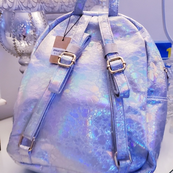 Mermaid tail holographic backpack NWT - Picture 3 of 5